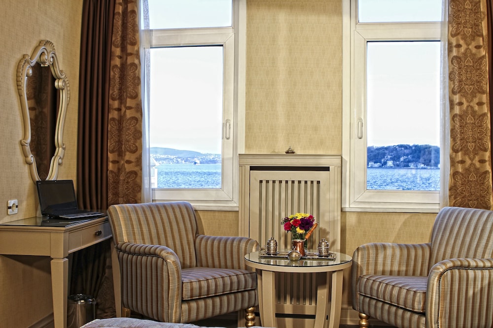 Deluxe Room, Sea View - Photo 6