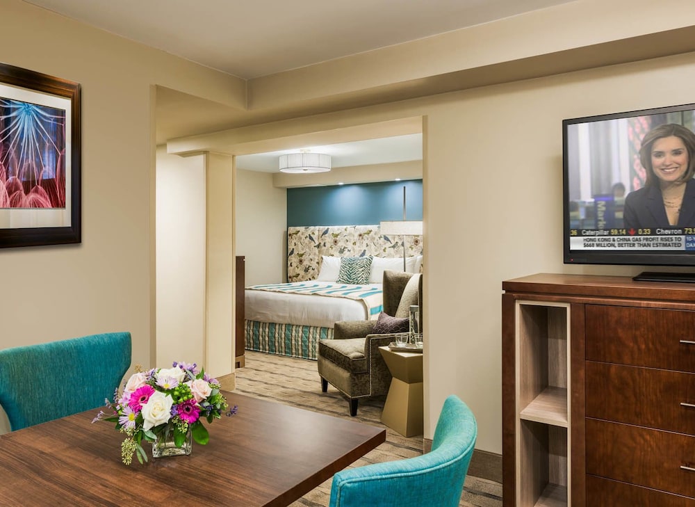 Accessible Suite Hearing Impaired - Photo 1