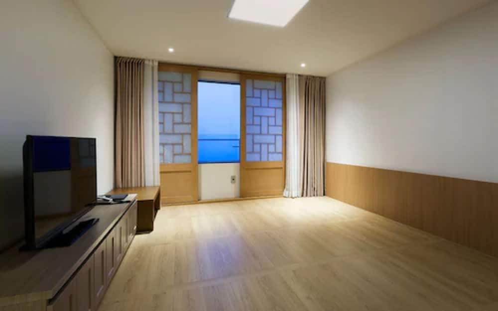 Deluxe Ondol Room - Photo 1