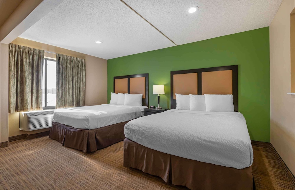 Deluxe Studio, Multiple Beds, Non Smoking - Photo 1