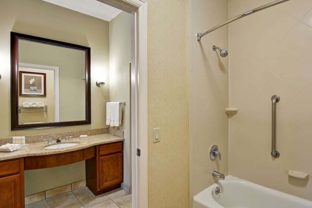 Suite, 2 Queen Beds - Photo 6