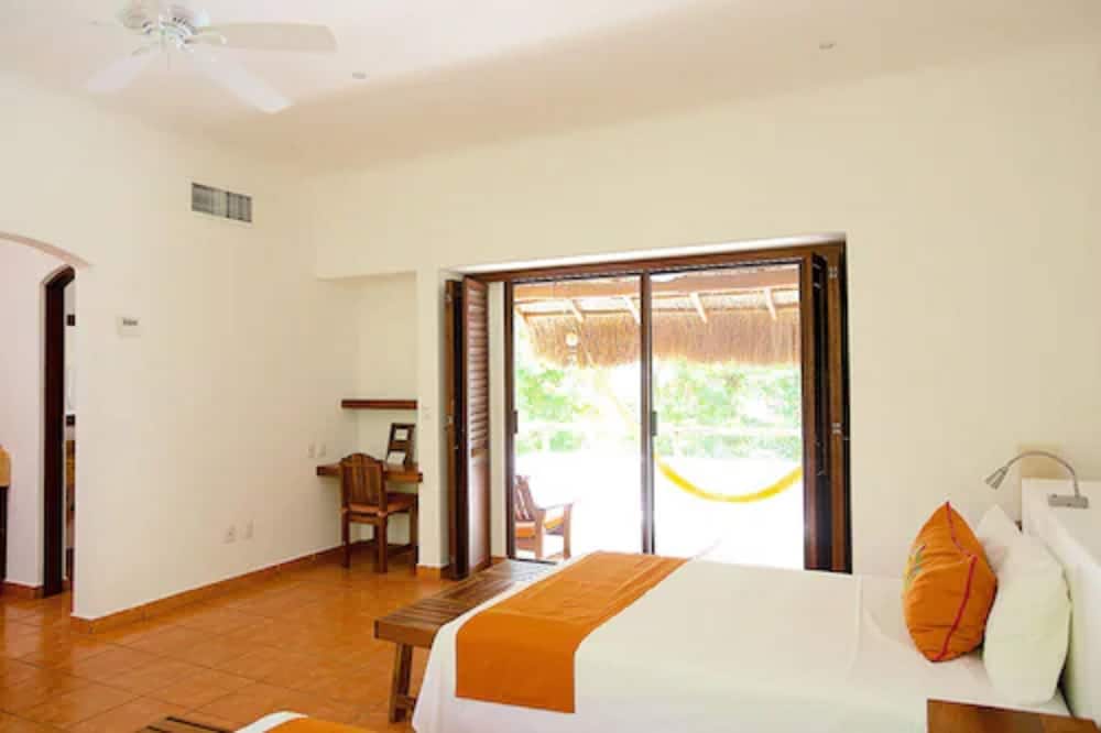 Double suite, lagoon view - Photo 4