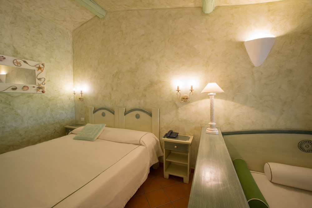 Standard Double Room, Balcony - Photo 3