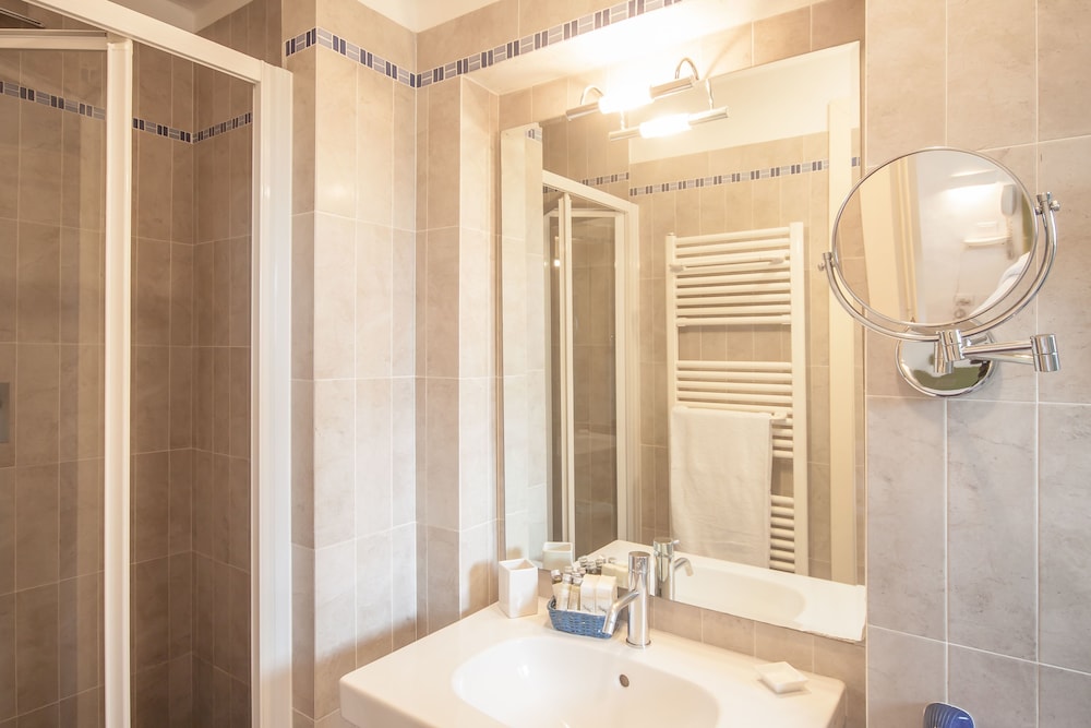 Economy Double Room Single Use photo 2