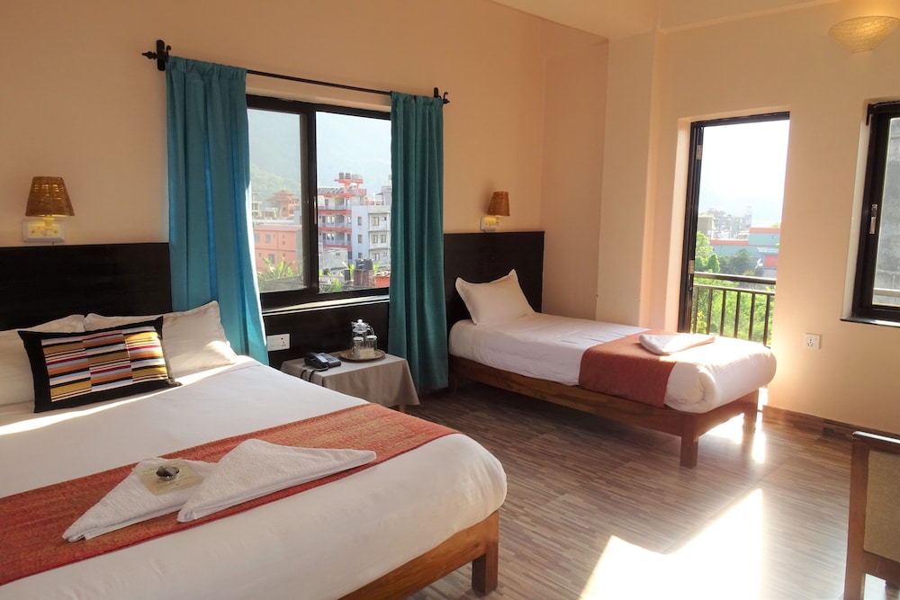 Deluxe Double or Twin Room, Balcony
