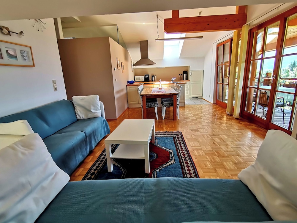 Deluxe Apartment photo 1