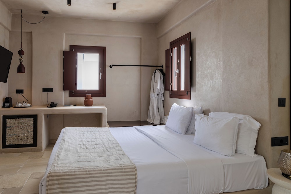 Superior Room - Photo 7