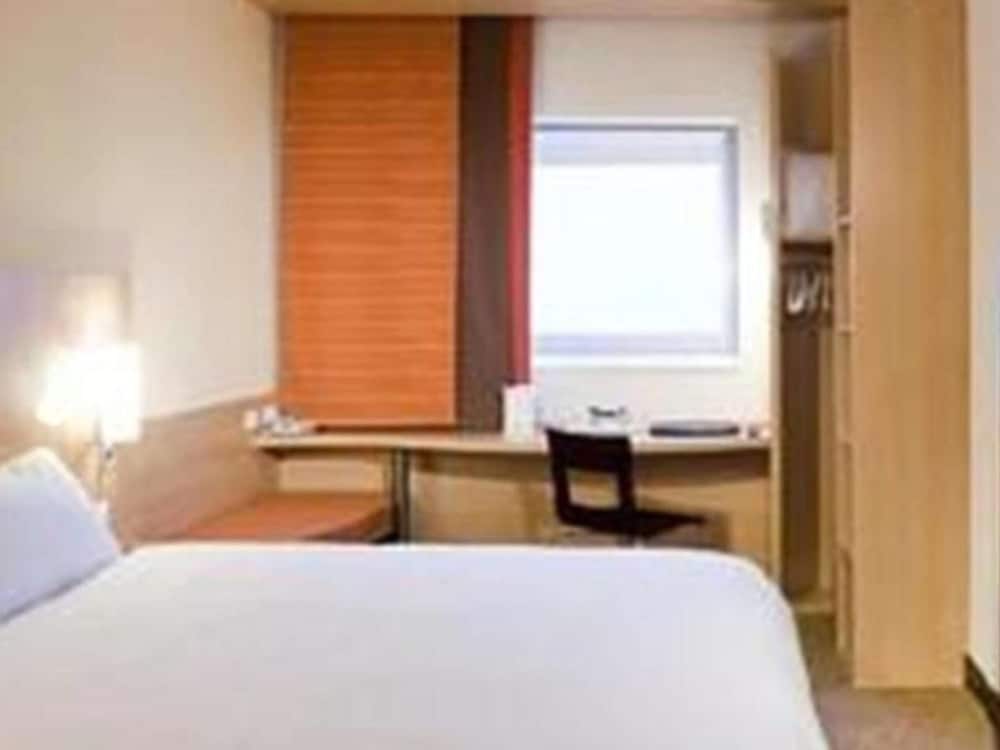 Double Room, 1 Double Bed - City View