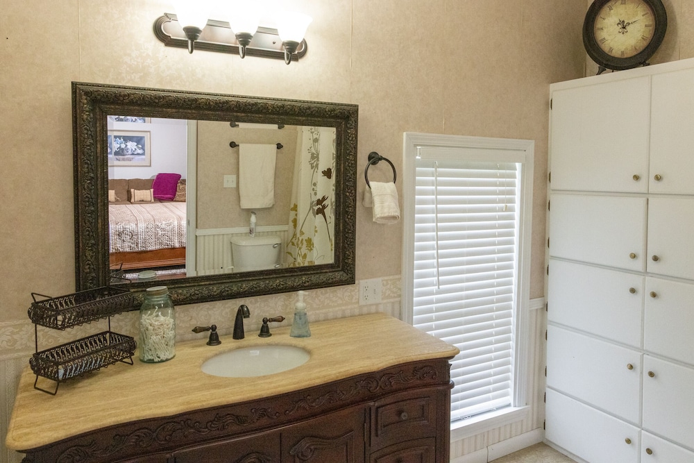 Magnolia Suite photo 3