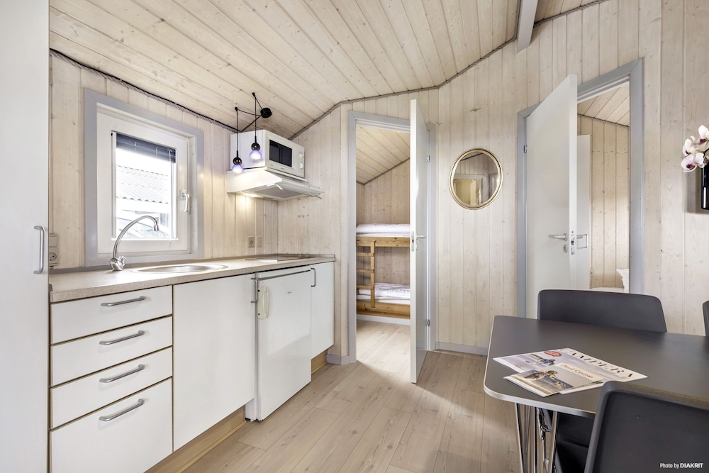 Deluxe Cabin photo 3