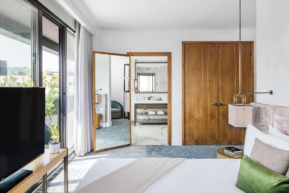 Suite, 1 Bedroom, Balcony (Platinum)