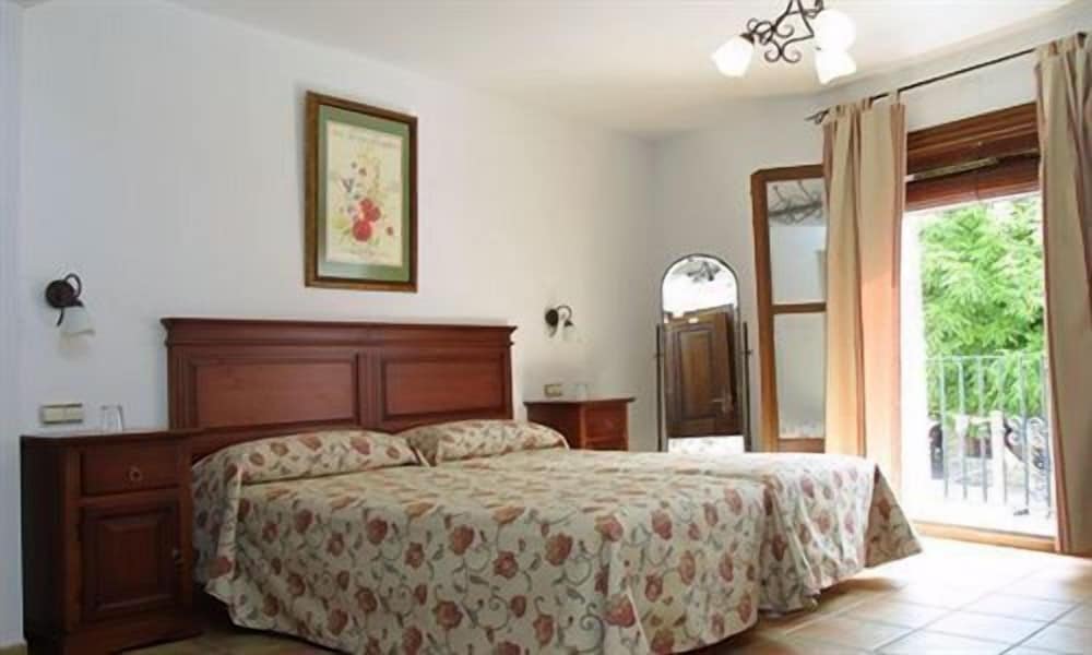 Standard Double Room photo 2
