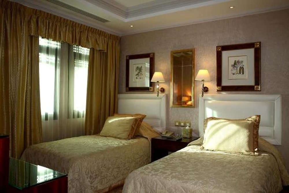 Royal two bedroom suite haram view photo 1