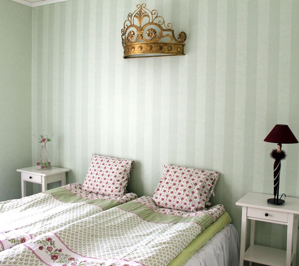 Comfort Double or Twin Room, Kitchenette, Garden View photo 1