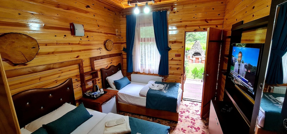 Bungalow (3 People) photo 1