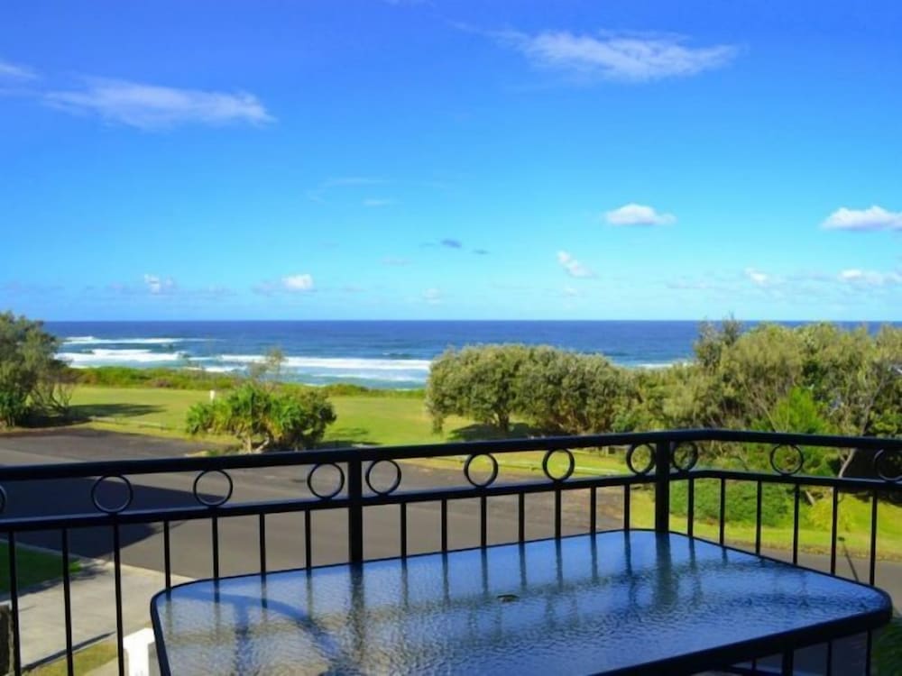 Apartment, 2 Bedrooms (Ocean Front) photo 3