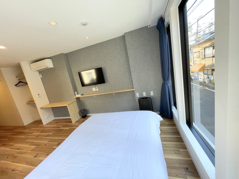 Double Room, Non Smoking, Kitchenette (302)