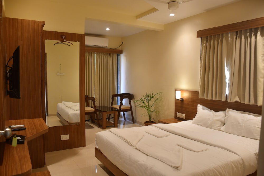 Deluxe Room - Photo 1