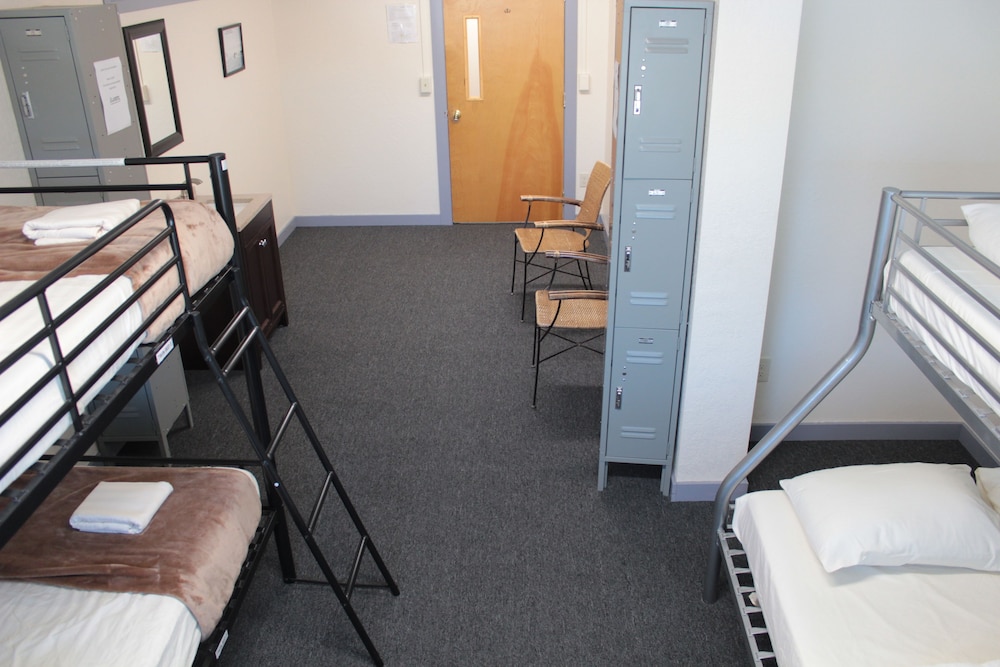 Womens Dorm Rm 3 - Twin bed 2 Standard photo 1