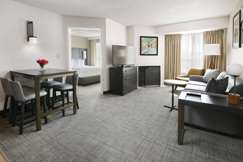 Suite, Multiple Beds, Accessible (Mobility Roll in Shower Two Bedrooms) - Photo 2