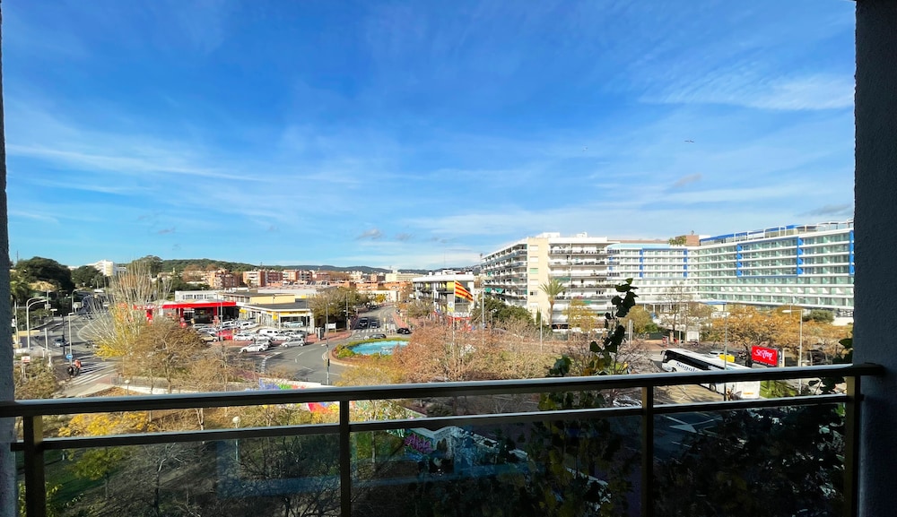 Superior Double or Twin Room, Balcony - Photo 4