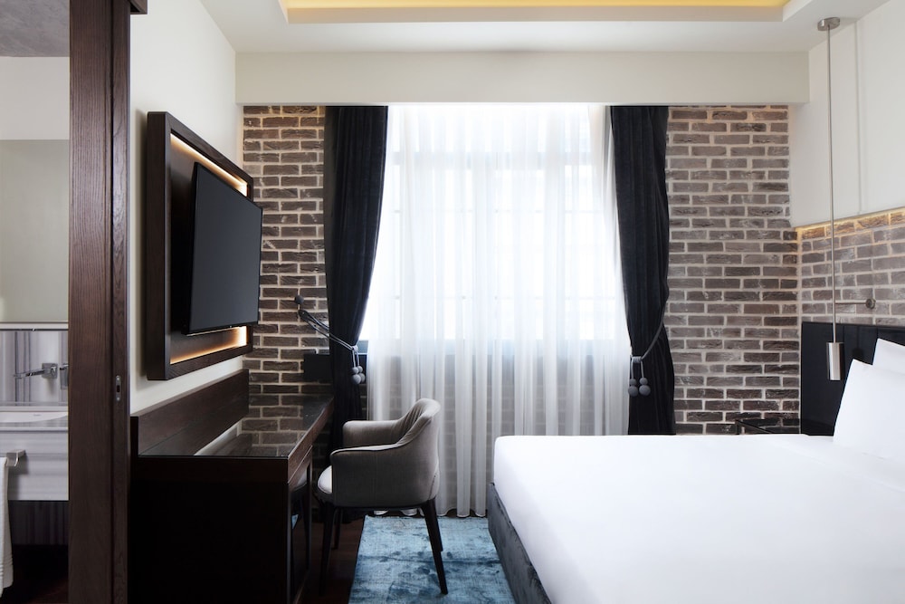 Deluxe Room, 1 King Bed
