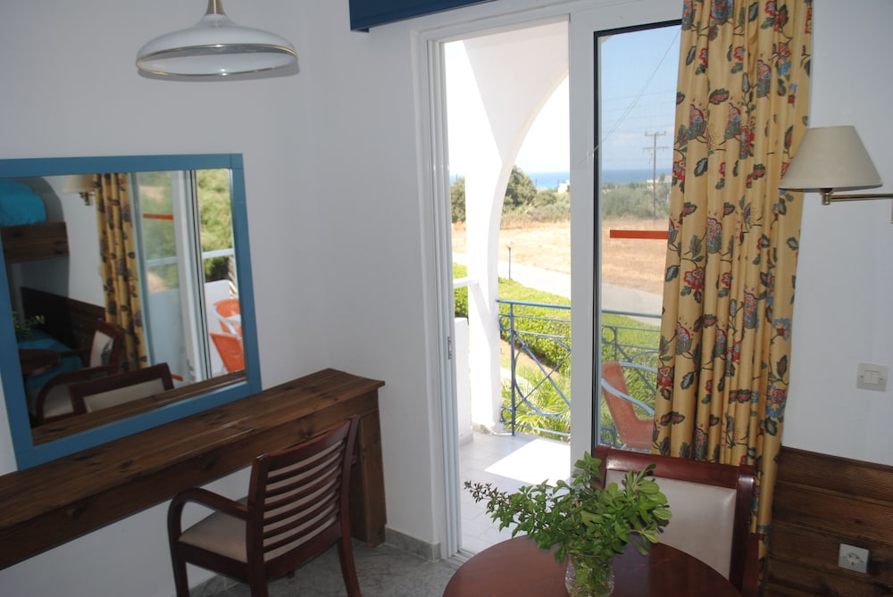 Apartment, 2 Bedrooms, Balcony (for 5) - Photo 3
