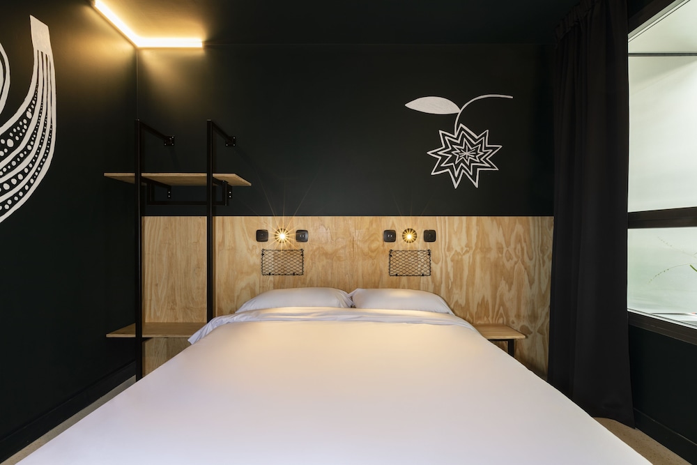 Chambre Double avec salle de bains privée - Accessible aux personnes à mobilité réduite photo 1
