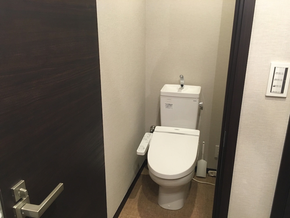 Standard Twin Room Shared Bathroom 3F photo 2