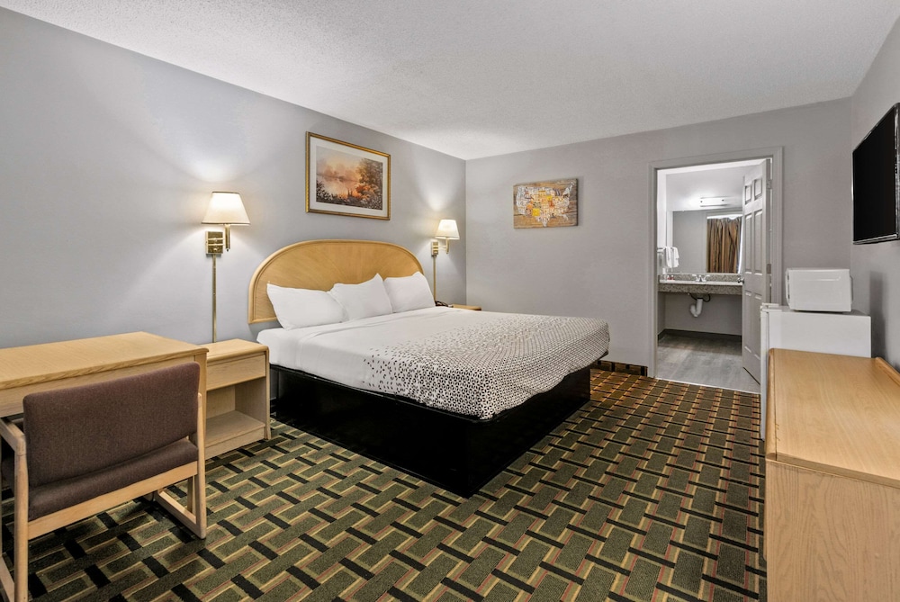 Room, 1 King Bed, Accessible, Non Smoking