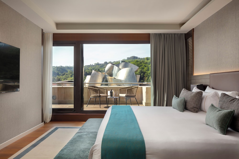 Suite (Penthouse)