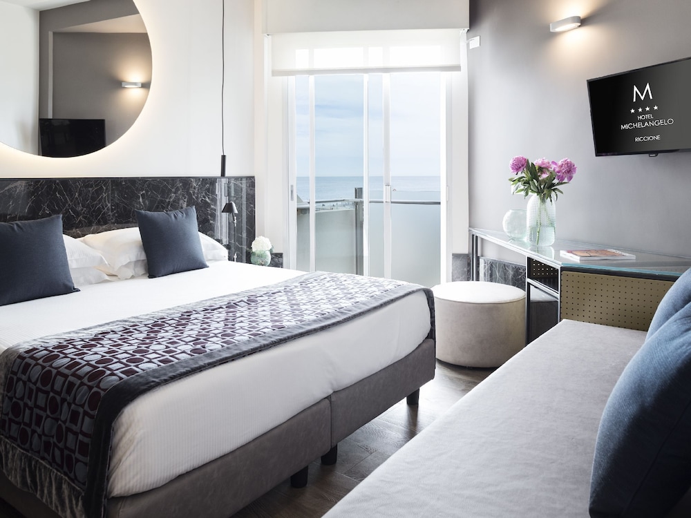 Superior Triple Room, Balcony, Partial Sea View