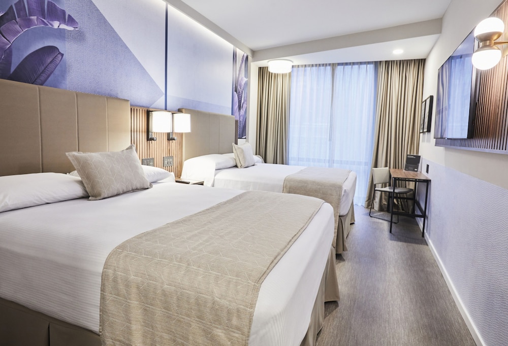 Deluxe Room, 2 Queen Beds