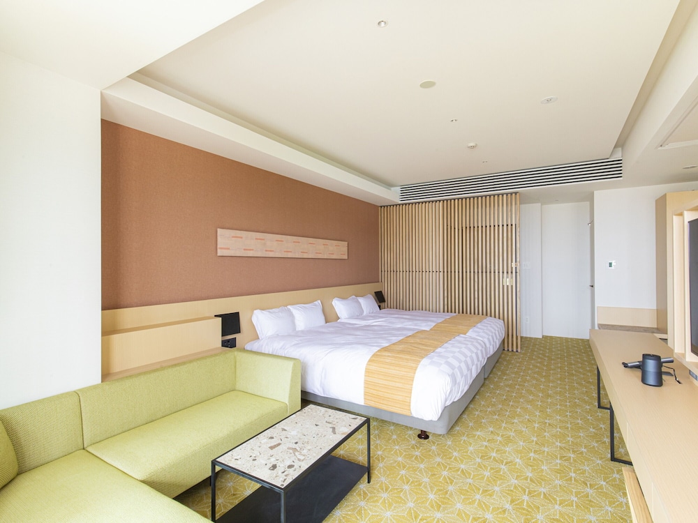 Basic Suite - Photo 4