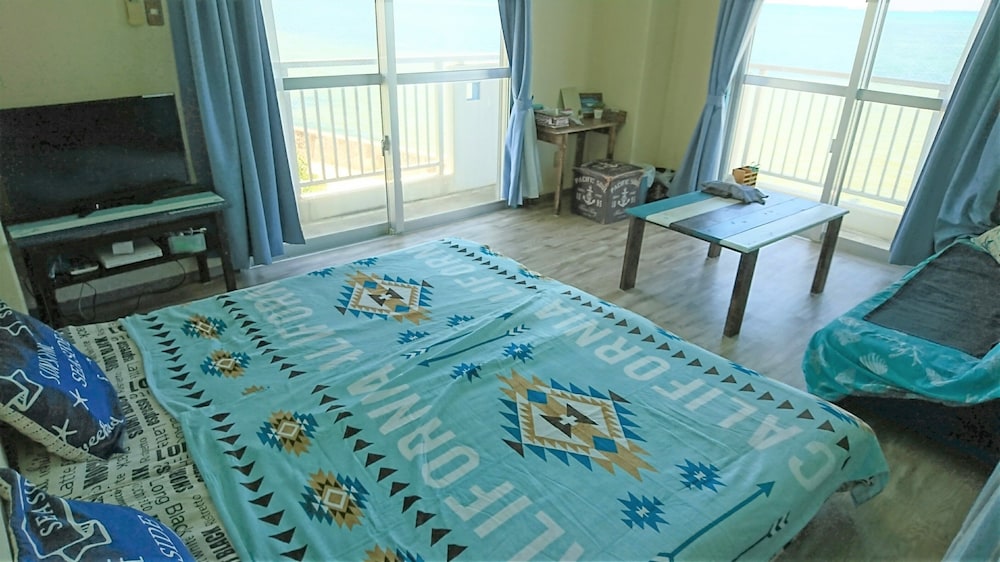 Twin Room with Extra Bed photo 1