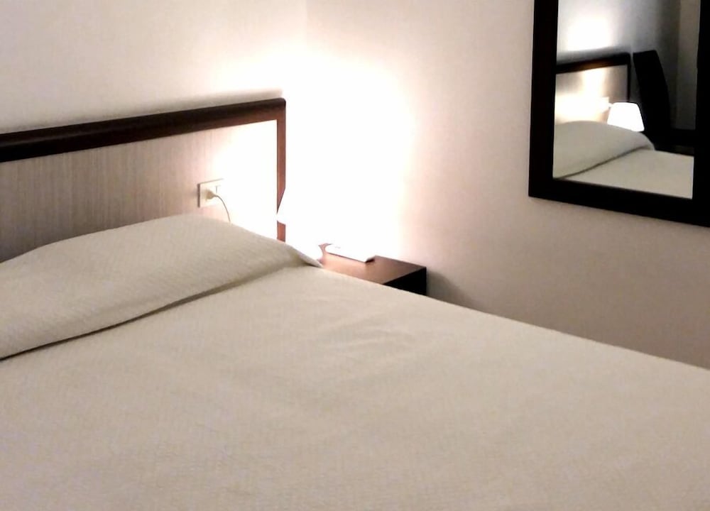 Double or Twin Room, Private Bathroom (External) photo 1