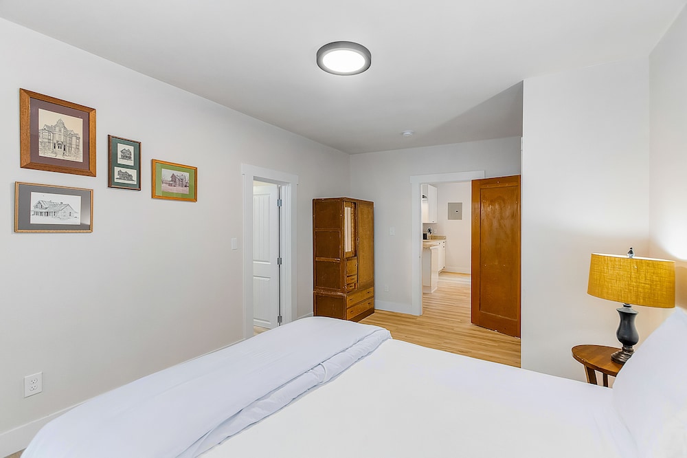 Classic Apartment photo 3