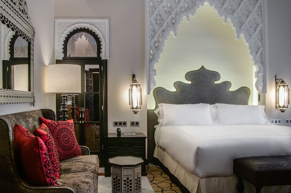 Grand Room, 1 King Bed
