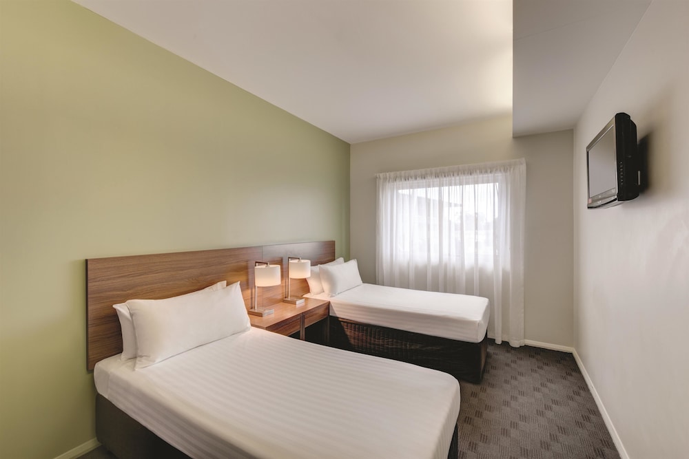 Executive Room - Photo 7