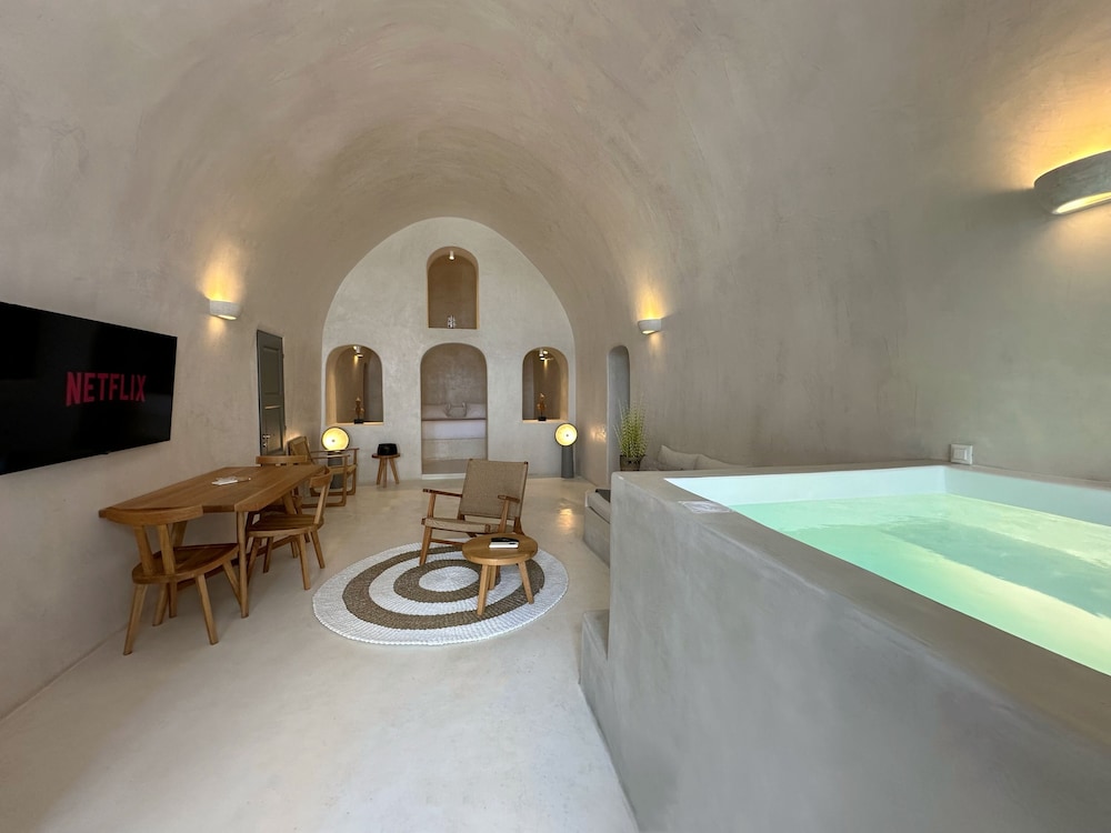 Premium Suite (Caldera view, Indoor/Outdoor Hot Tub)