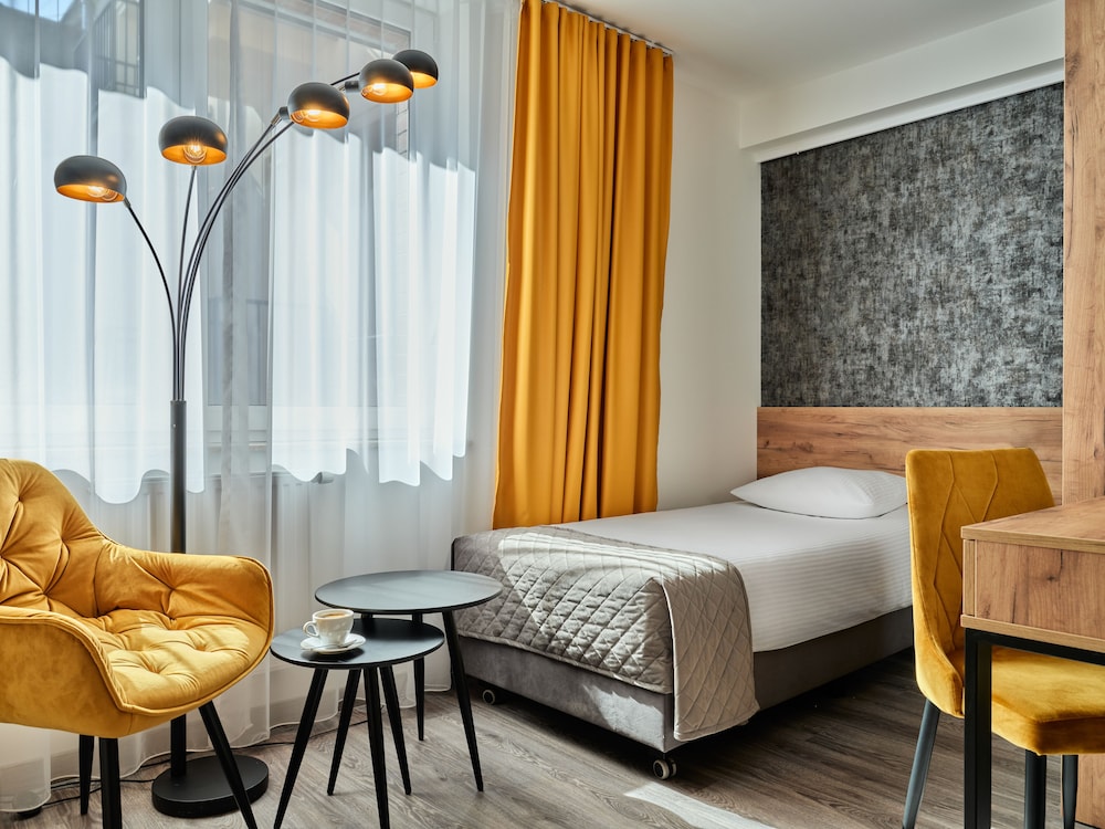 Standard Single Room