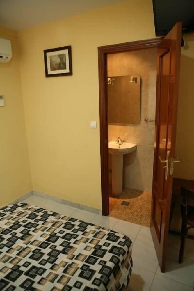 Triple Room, Private Bathroom