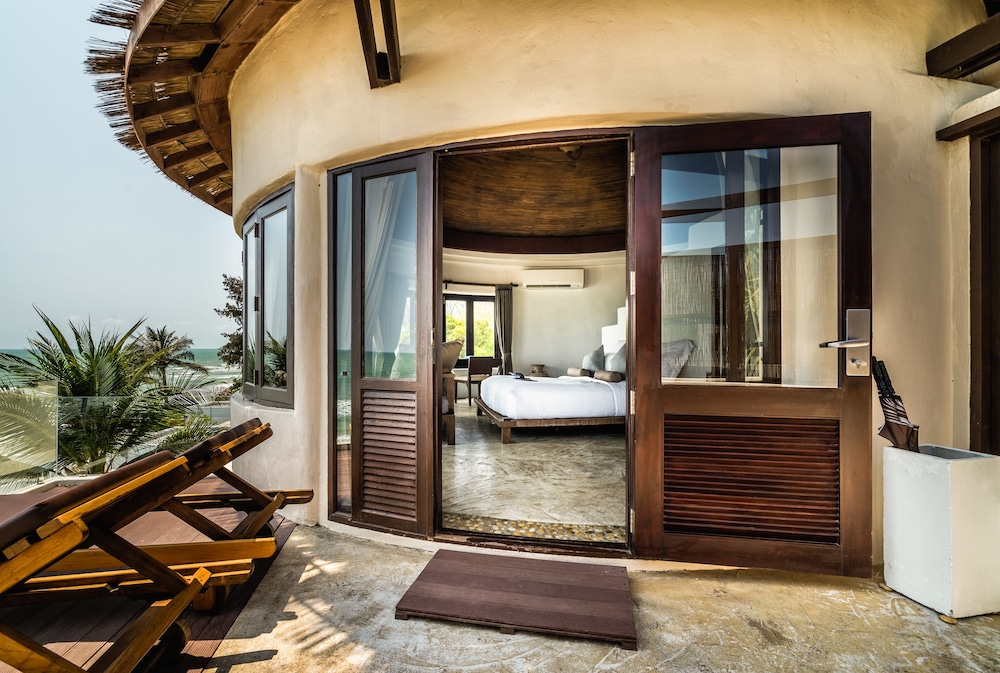 Ocean View Penthouse - Photo 5