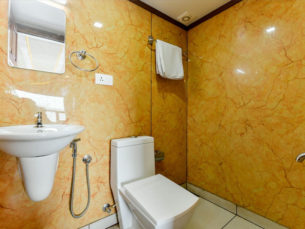 Deluxe Double Or Twin Room, 1 Queen Bed photo 3
