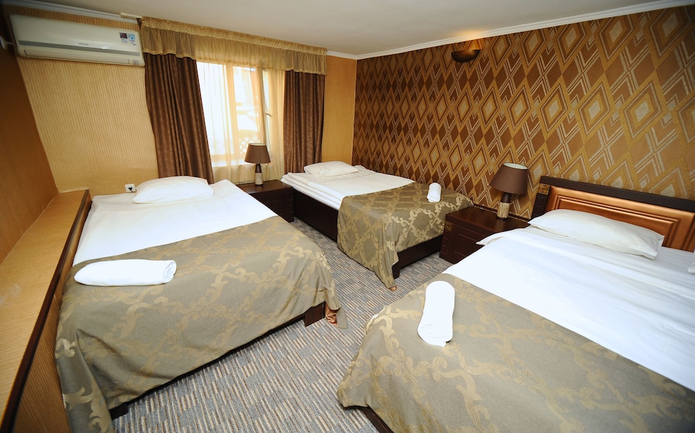 Triple Room photo 2