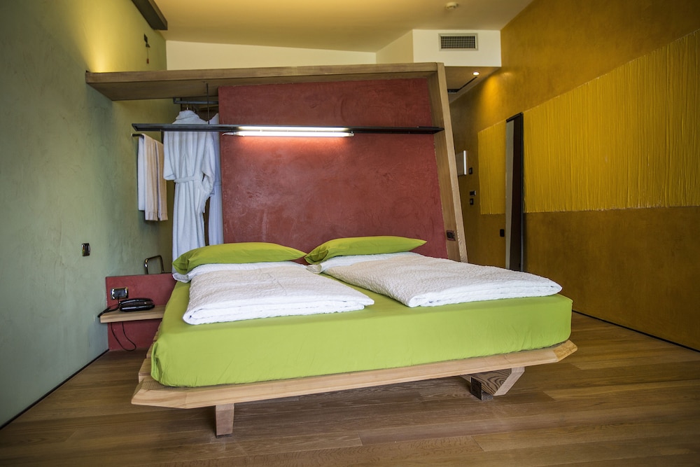 Junior Suite, Balcony, Lake View