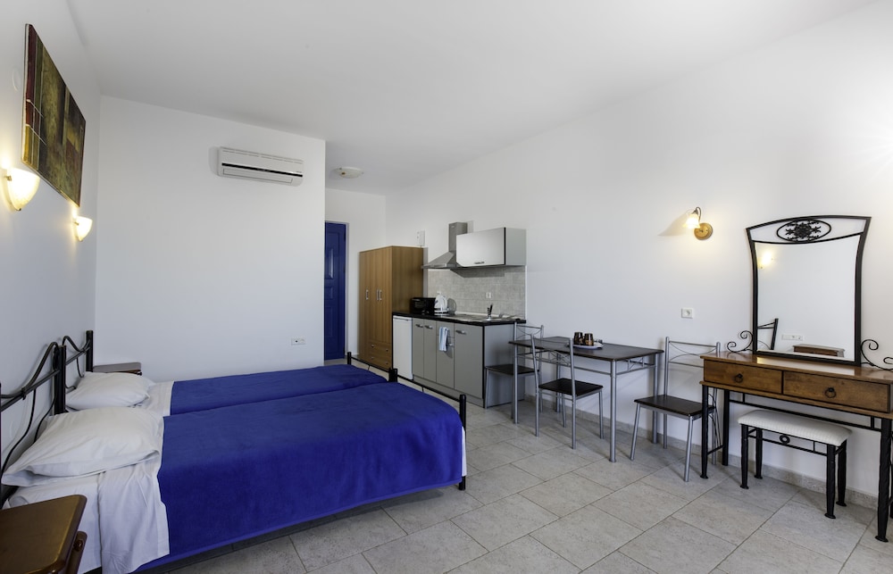 Standard Studio, Sea View (and Acropolis View) photo 3