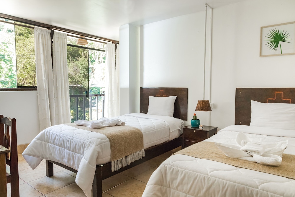 Superior Twin Room, City View photo 3