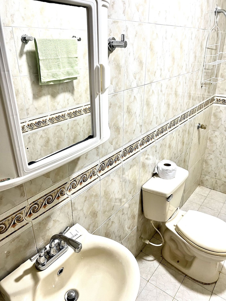 Basic Apartment photo 2