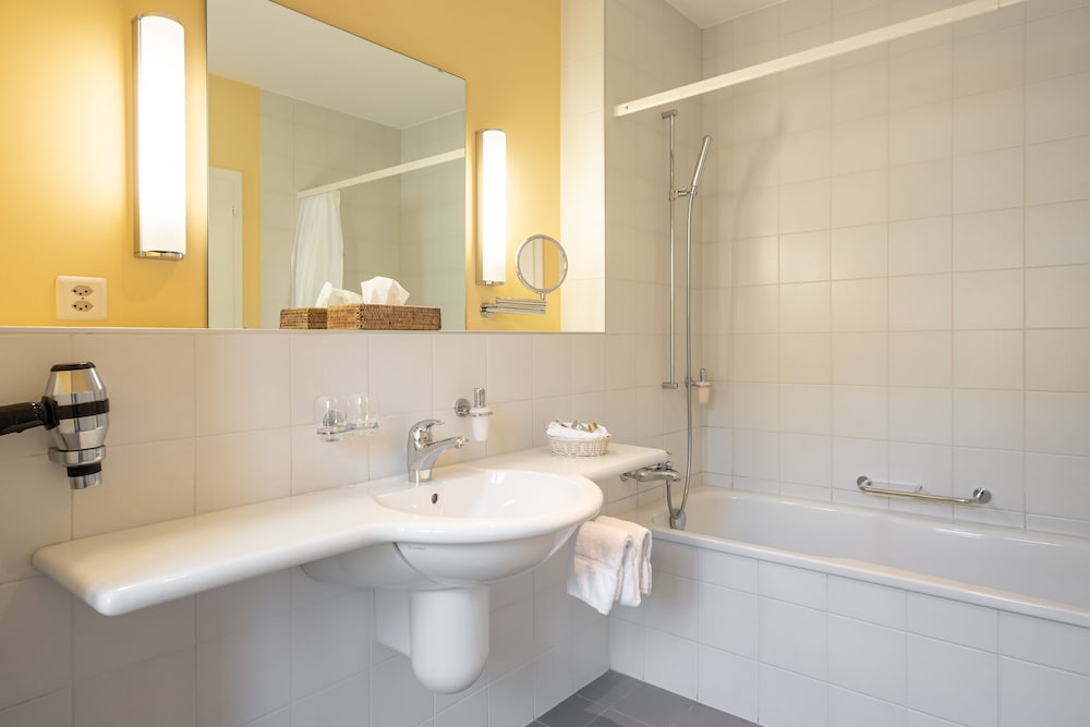 Junior Suite, Lake View photo 2
